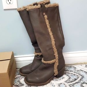 Brown tall boots sz 6